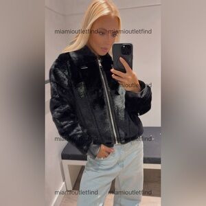 Women’s Black Faux Fur Teddy Jacket Zip-Up – New